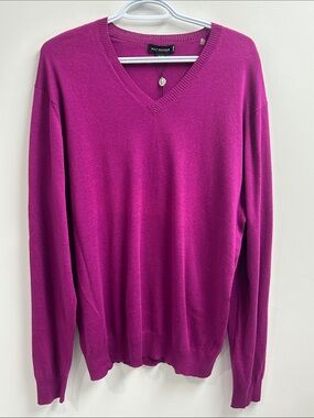 Holt Renfrew Cotton/Cashmere V-Neck Sweater in Magenta